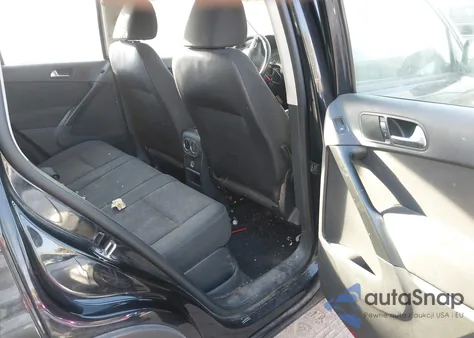 2015 Volkswagen Tiguan S z USA, uszkodzony, nr VIN WVGAV7AX7FW610991